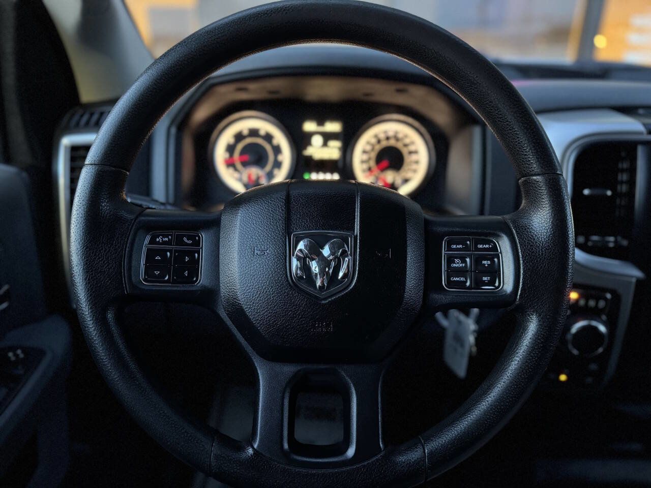 Used 2017 RAM 1500 Classic SLT image 13