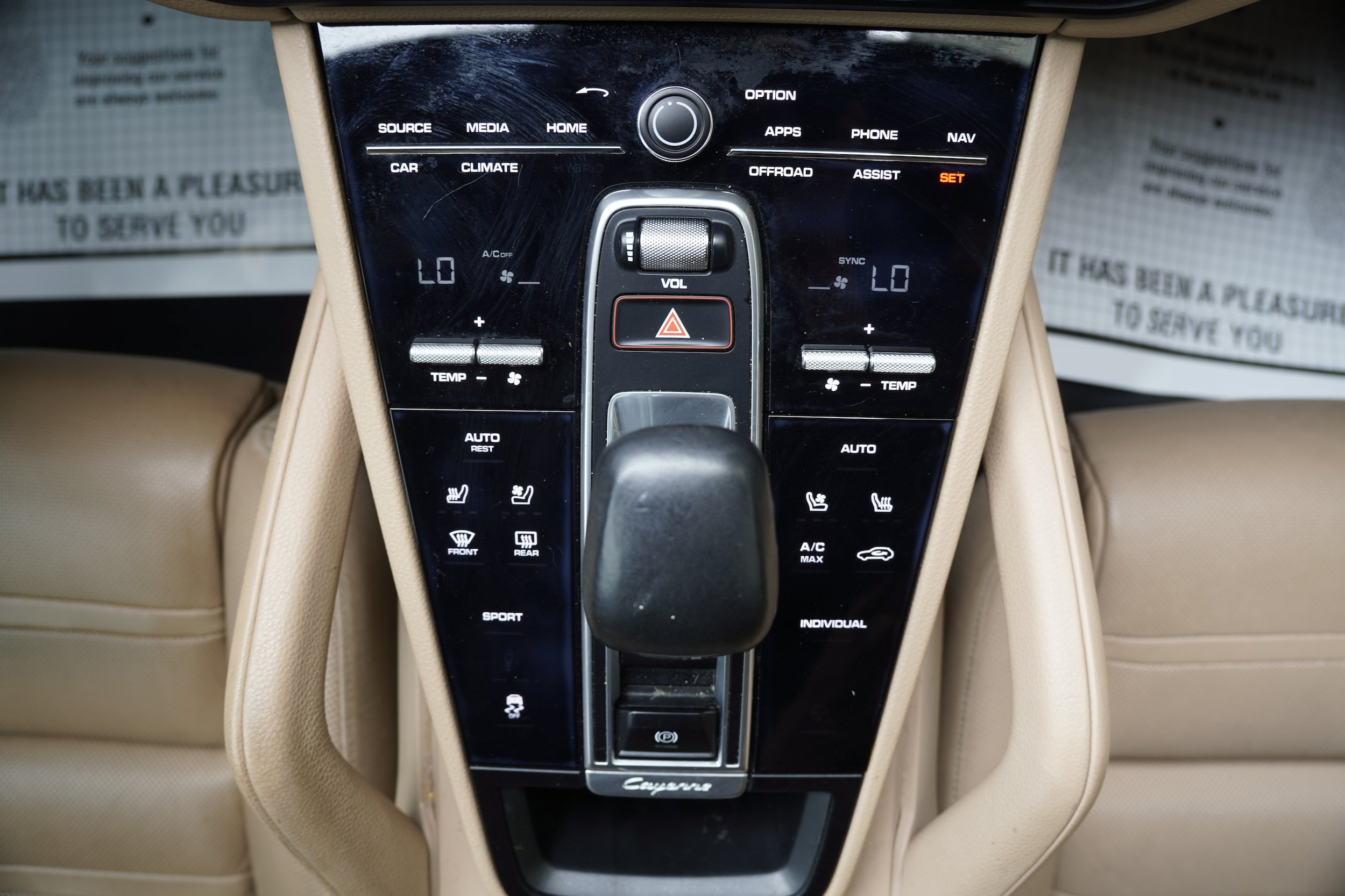 Used 2019 Porsche Cayenne AWD/4WD image 30