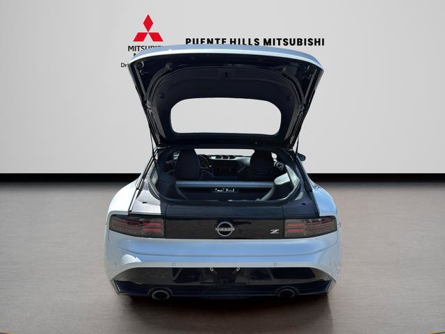 Used 2024 Nissan Z Performance w/ Floor Mat Package RWD image 9