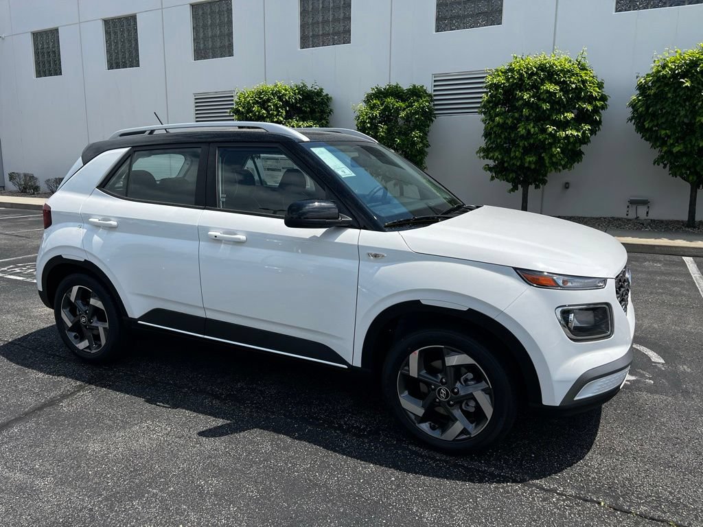 New 2026 Hyundai Venue SEL FWD image 15
