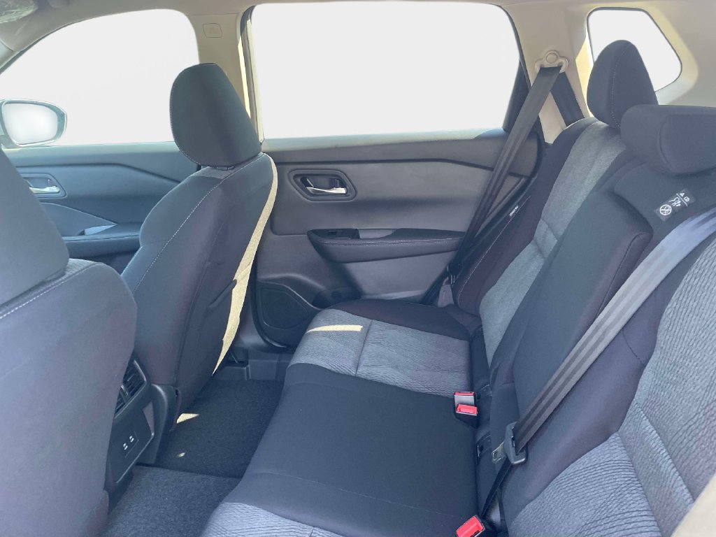 New 2027 Nissan Rogue SV FWD image 16