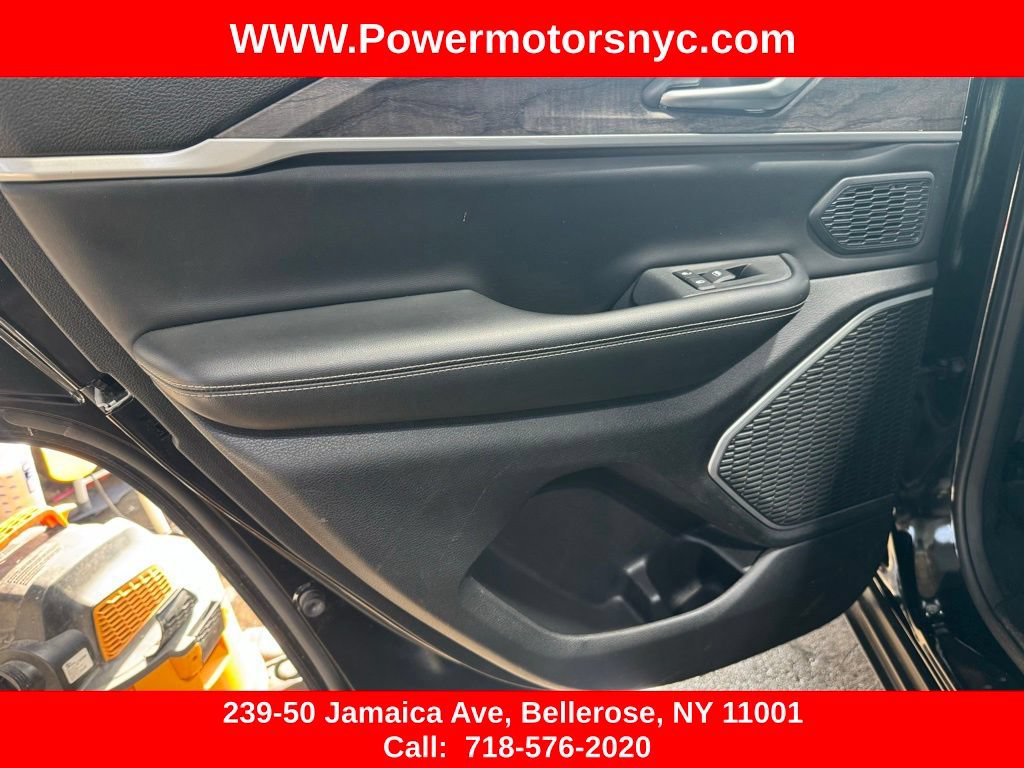 Used 2023 Jeep Grand Cherokee 4WD 4xe image 21