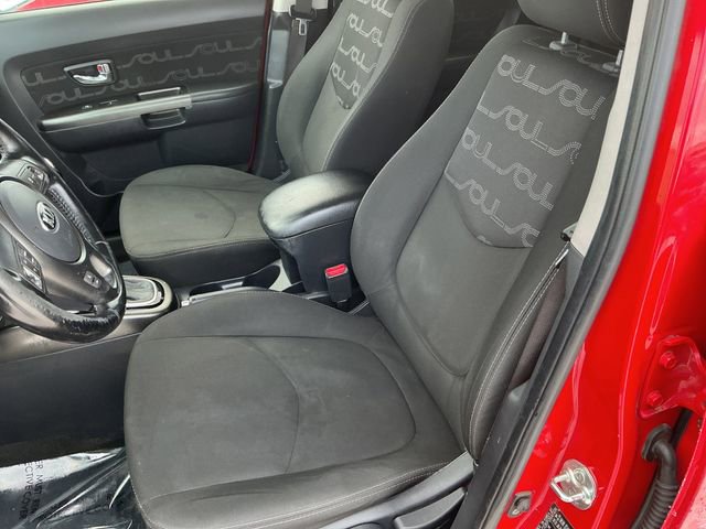 Used 2013 Kia Soul + image 32
