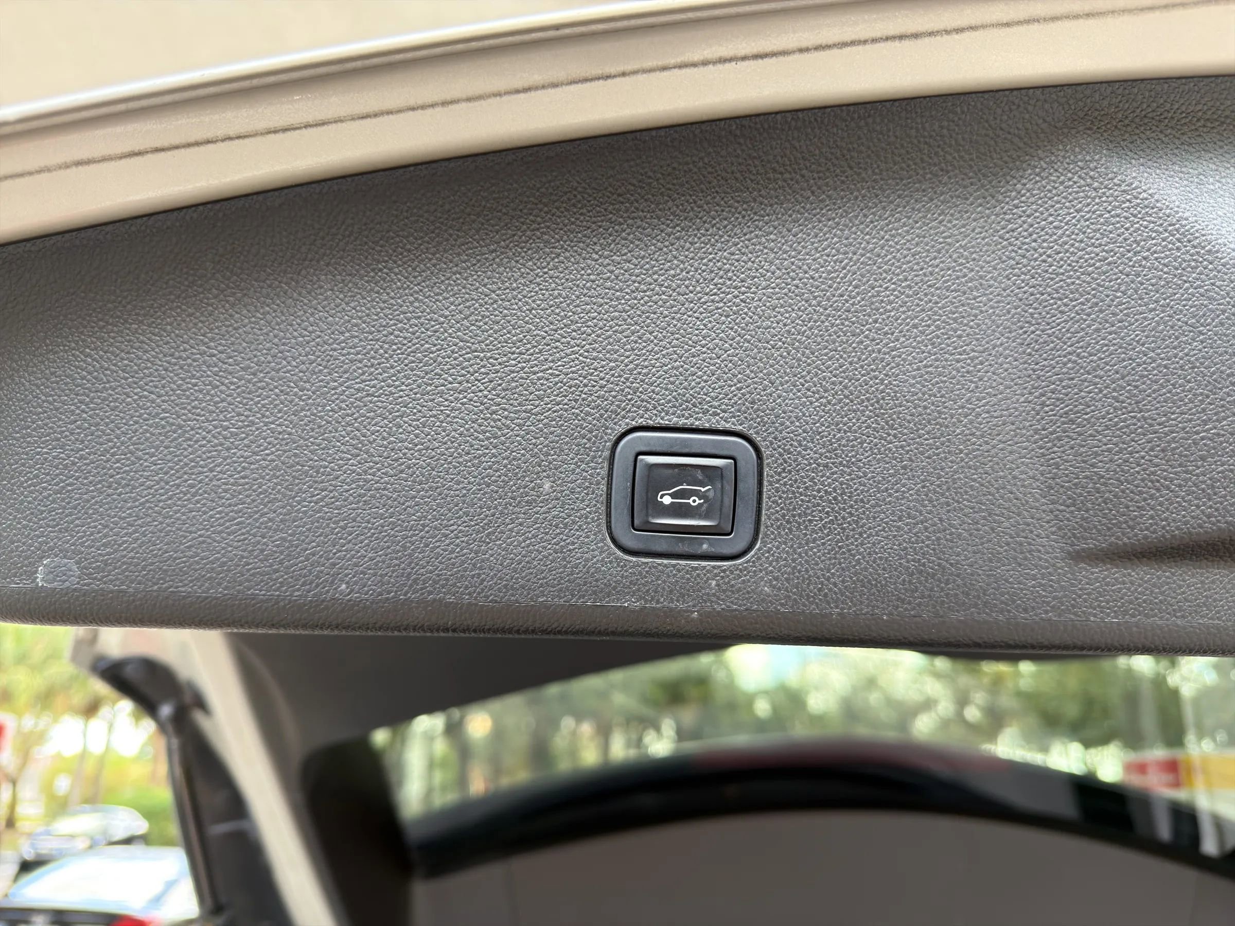 Used 2013 Cadillac SRX Luxury AWD/4WD image 26