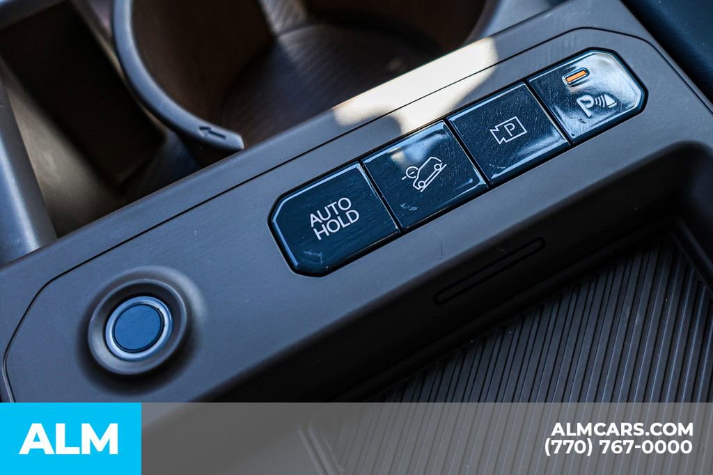 Used 2024 Kia EV9 Land image 51