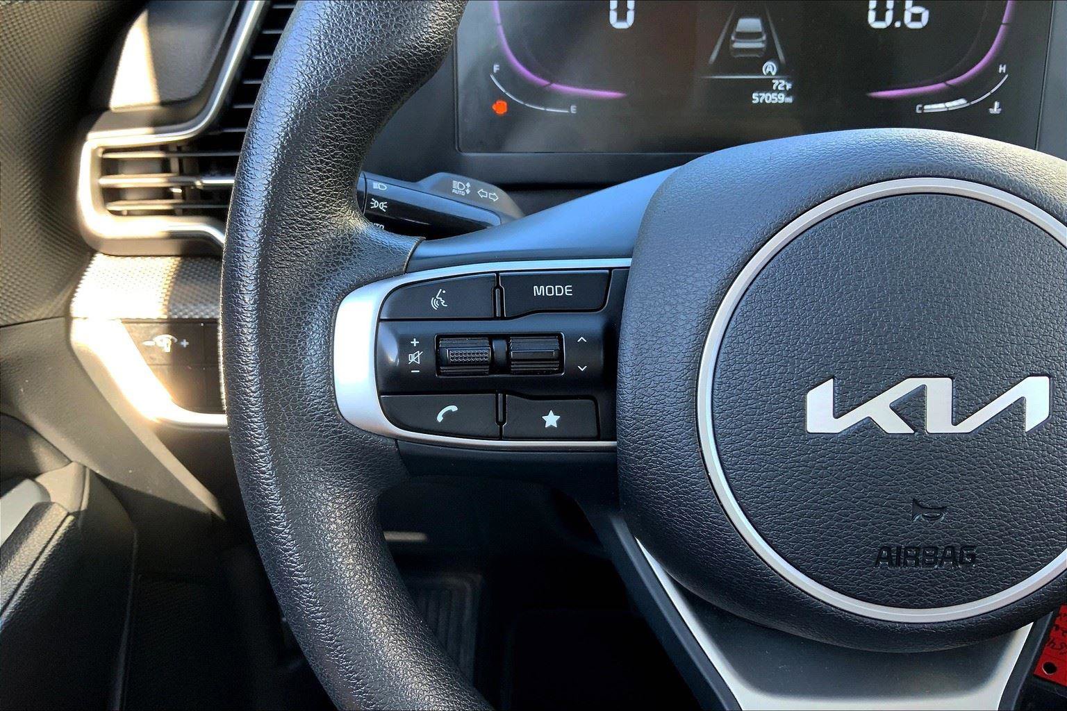 Used 2024 Kia Sportage LX image 16