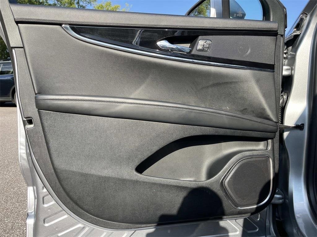 Used 2022 Lincoln Nautilus Reserve image 10