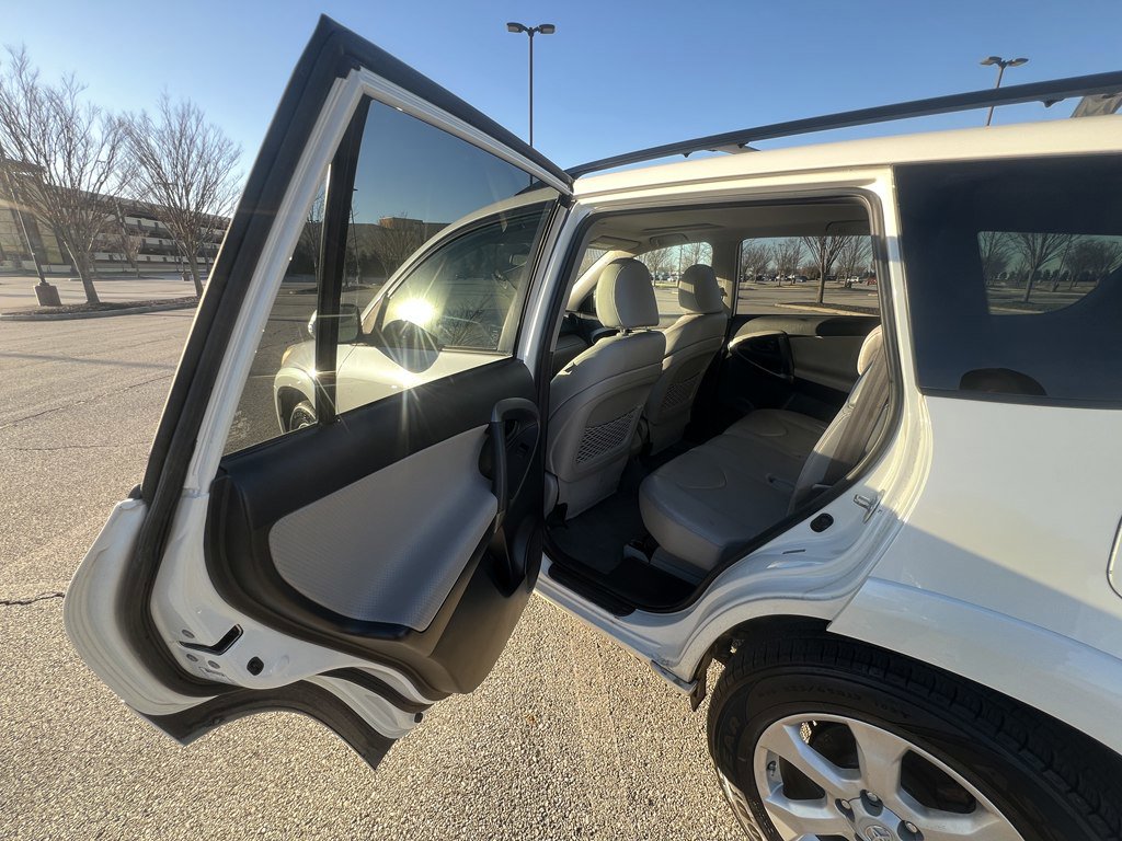 Used 2010 Toyota RAV4 Limited image 14