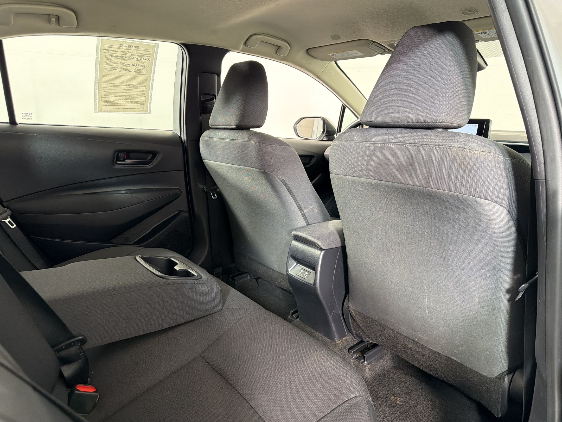 Used 2024 Toyota Corolla LE FWD image 28