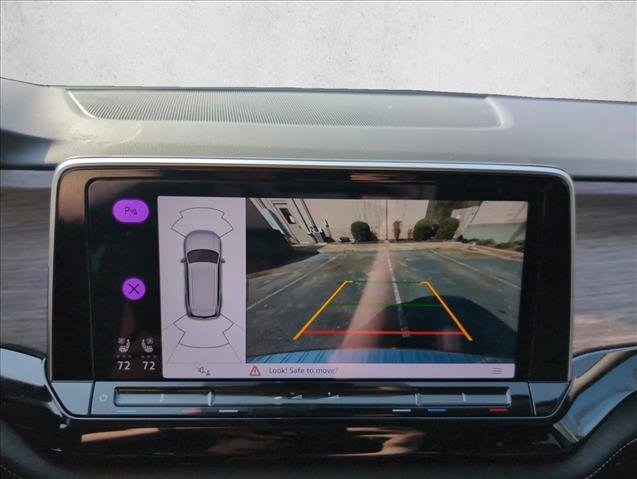 Used 2024 Volkswagen Atlas SEL image 12