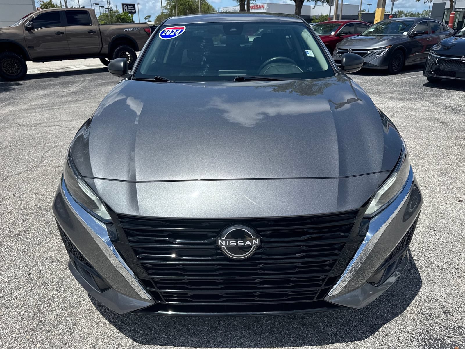 Used 2024 Nissan Altima 2.5 S FWD image 6