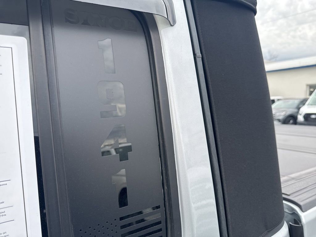 Used 2023 Jeep Gladiator Rubicon w/ Cold Weather Group image 40