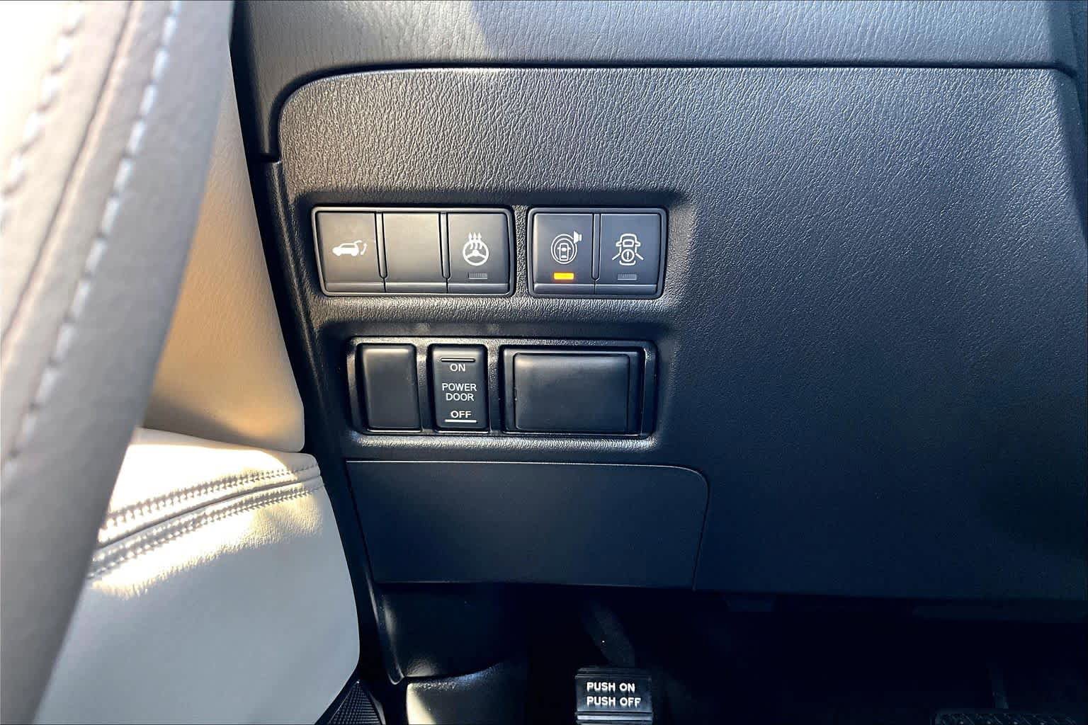 Used 2020 Nissan Armada Platinum w/ Captain's Chairs Package image 36