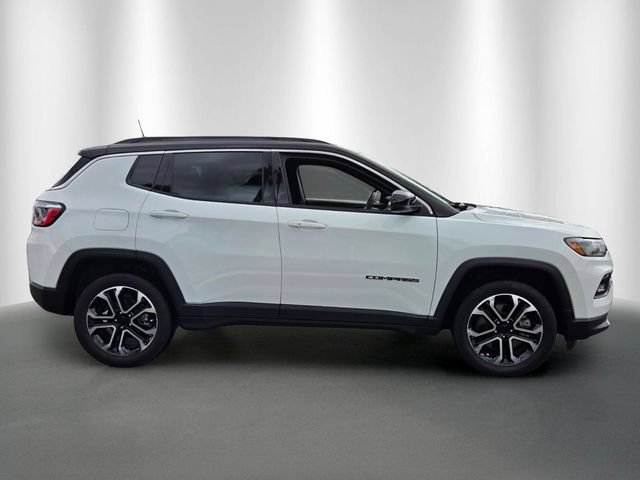 Used 2023 Jeep Compass Limited AWD/4WD image 6