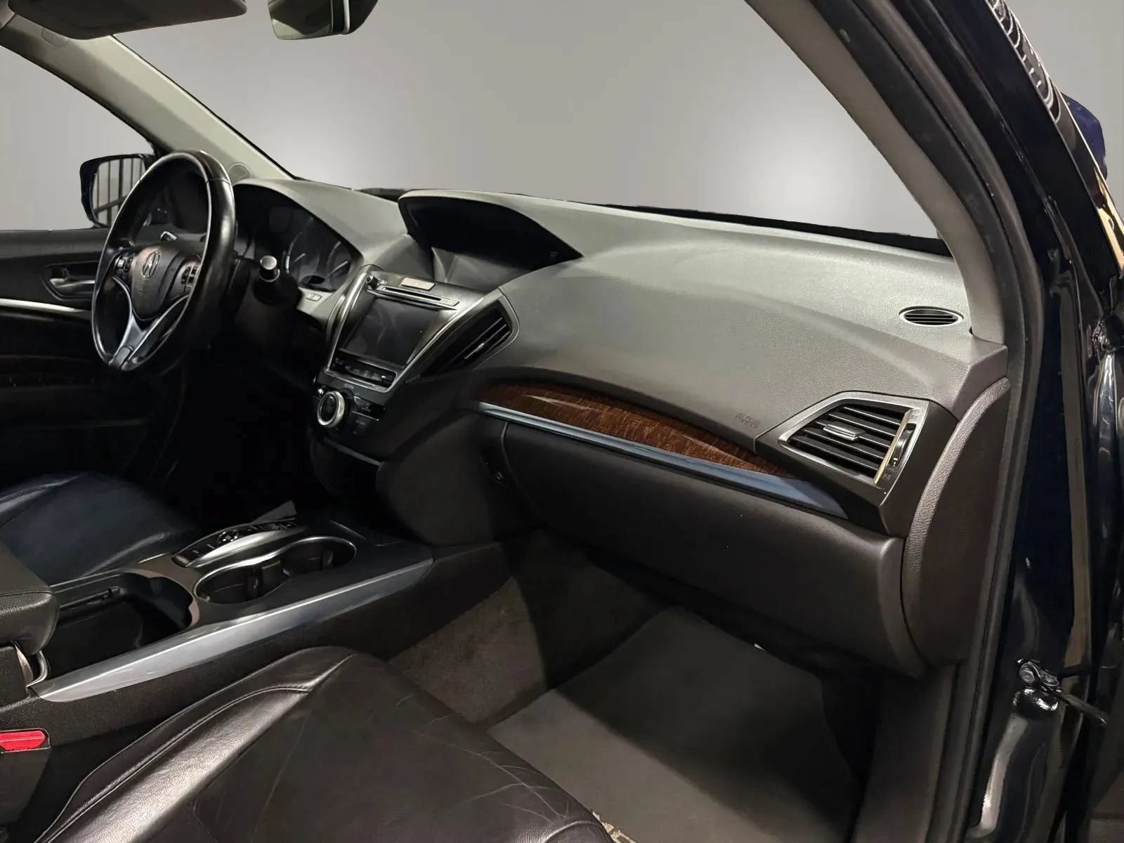 Used 2020 Acura MDX SH-AWD image 21