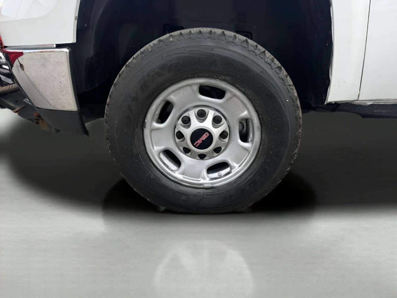 Used 2011 GMC Sierra 2500 W/T w/ Snow Plow Prep Package image 22