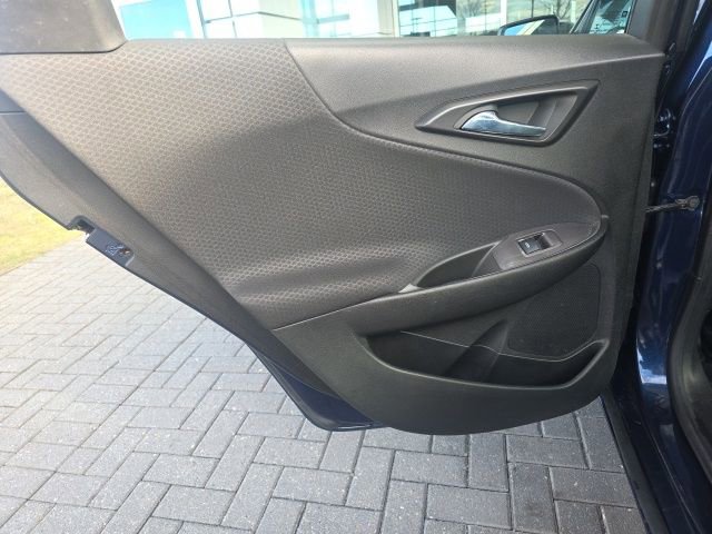 Used 2019 Chevrolet Malibu LT image 16