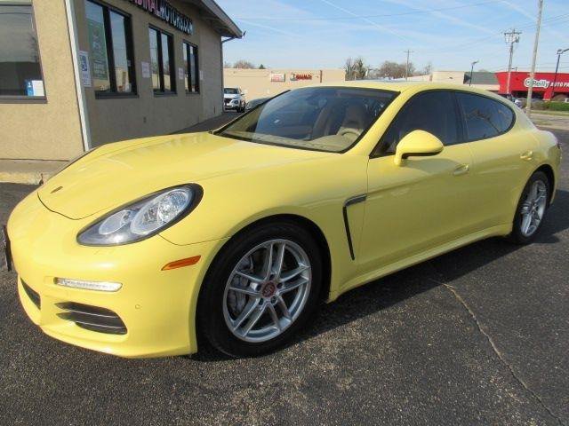 Used 2014 Porsche Panamera 4 image 3
