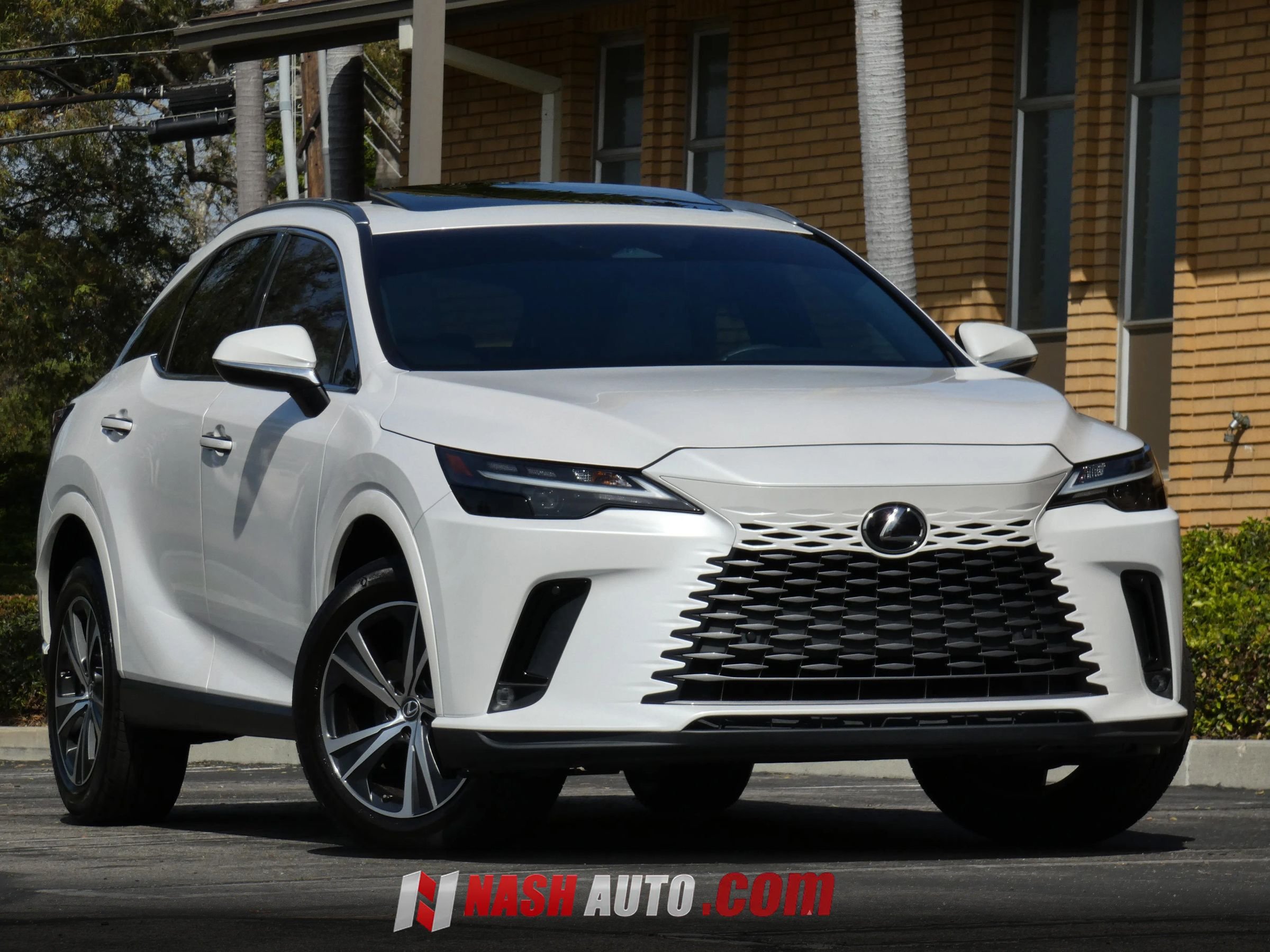 Used 2023 Lexus RX 350 Premium w/ Accessory Package (Z1) FWD image 3