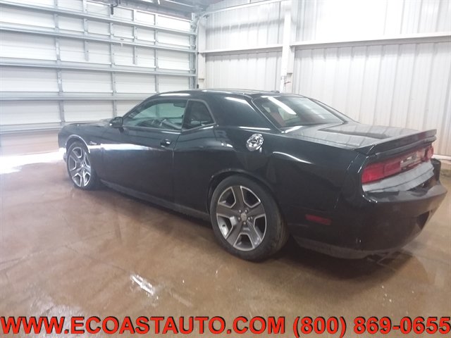 Used 2013 Dodge Challenger R/T RWD image 4