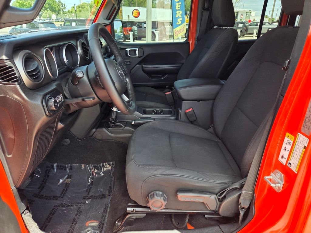 Used 2018 Jeep Wrangler Unlimited Sport S AWD/4WD image 5