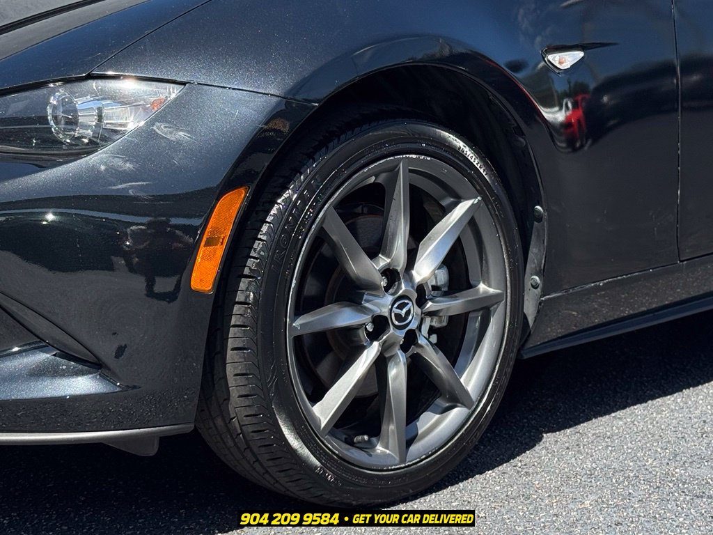 Used 2021 MAZDA MX-5 Miata RF Grand Touring RWD image 14