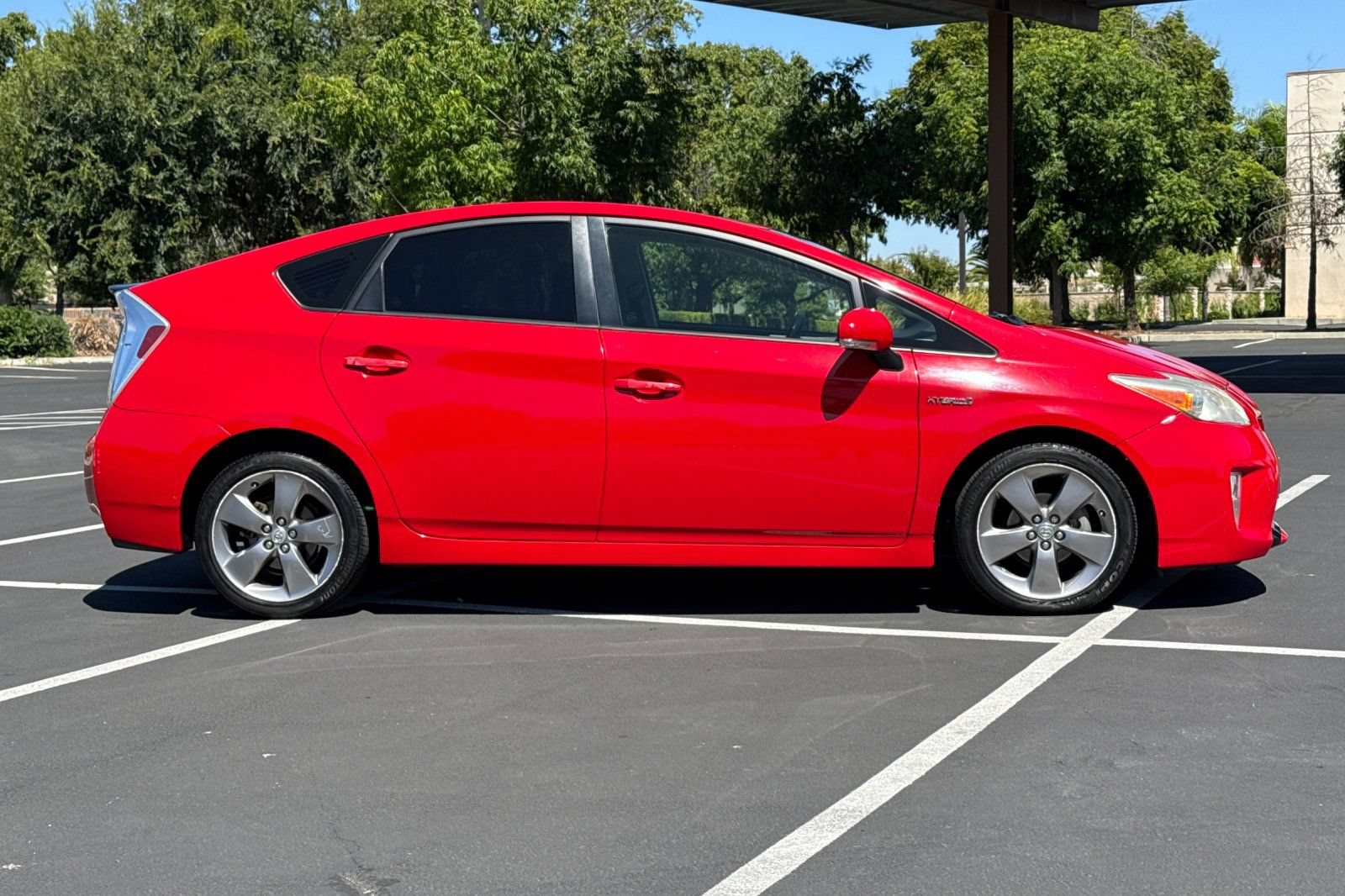 Used 2015 Toyota Prius Persona Series FWD image 10