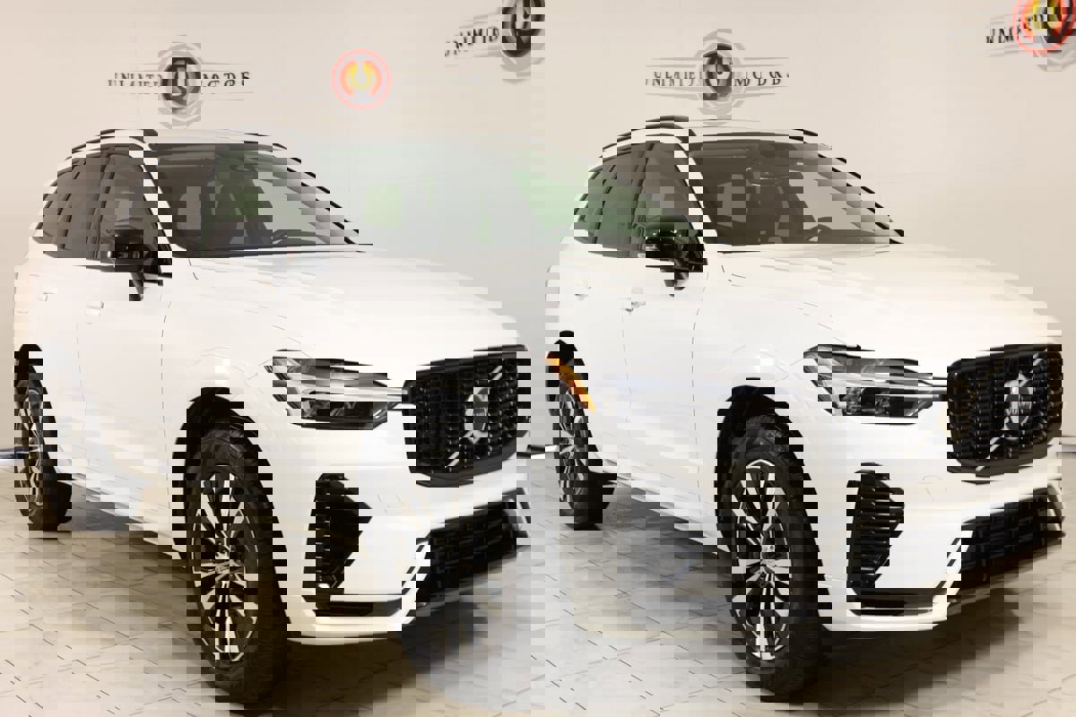 Used 2024 Volvo XC60 T8 Core image 35