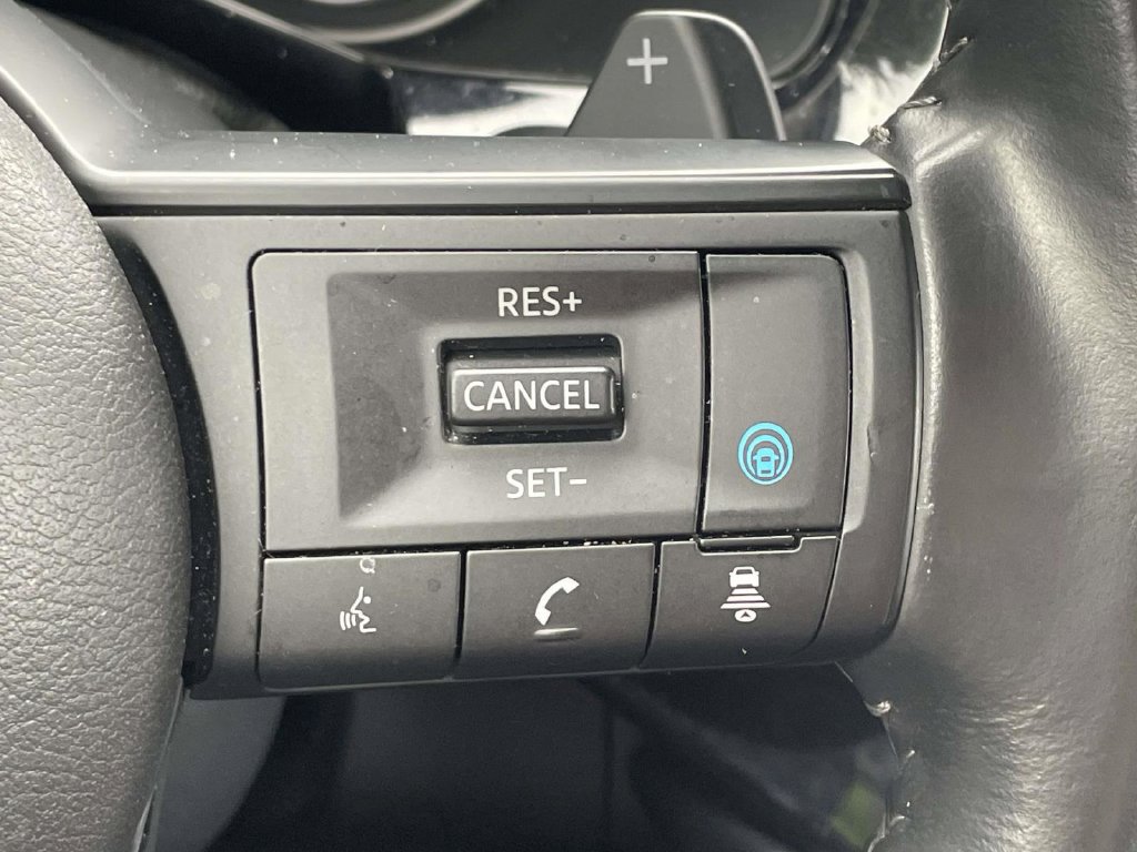 Used 2024 Nissan Pathfinder SV AWD/4WD image 29