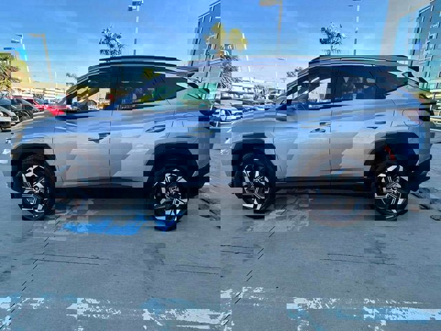 Used 2023 Hyundai Tucson SEL w/ Convenience Package image 3