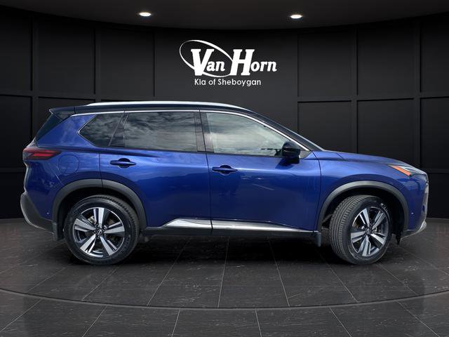 Used 2023 Nissan Rogue Platinum w/ Platinum Premium Package image 2