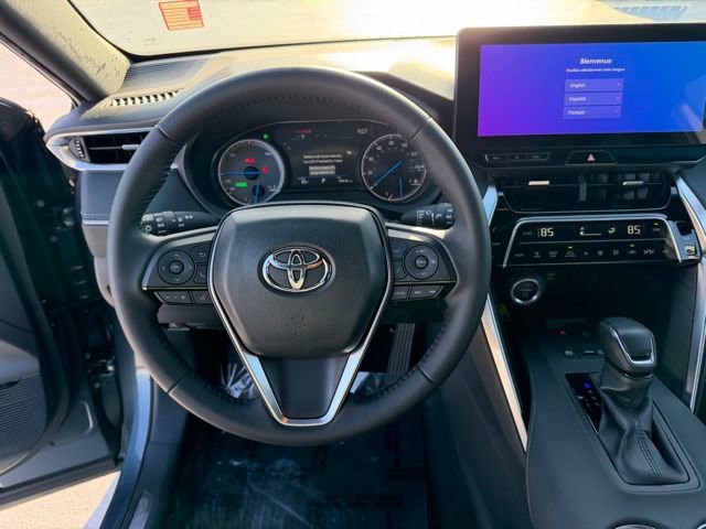 Used 2023 Toyota Venza XLE image 14