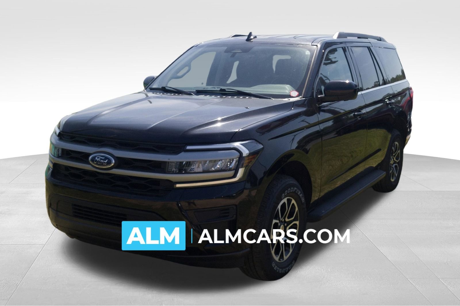 Used 2024 Ford Expedition XLT