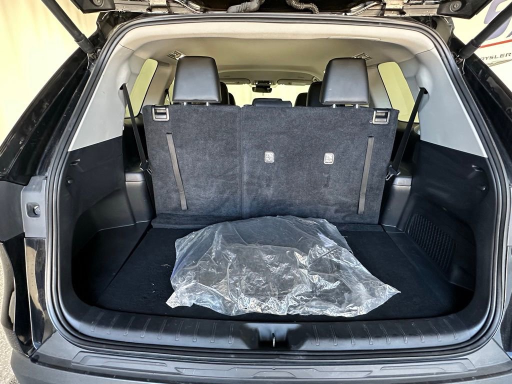 Used 2024 Toyota Grand Highlander XLE image 9