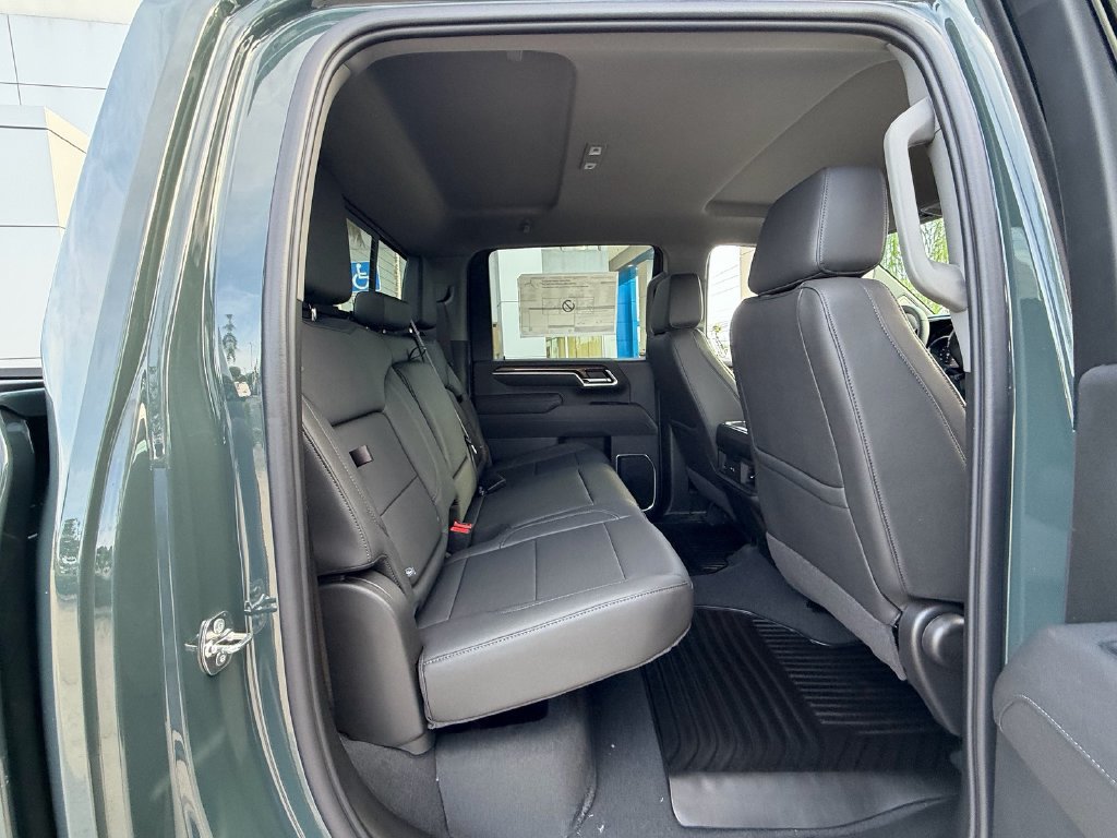 New 2026 Chevrolet Silverado 2500 LT w/ All Star Edition AWD/4WD image 14