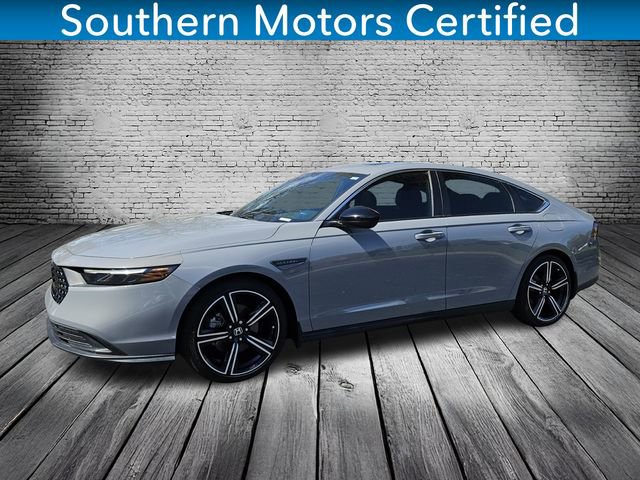 Used 2023 Honda Accord Sport image 1