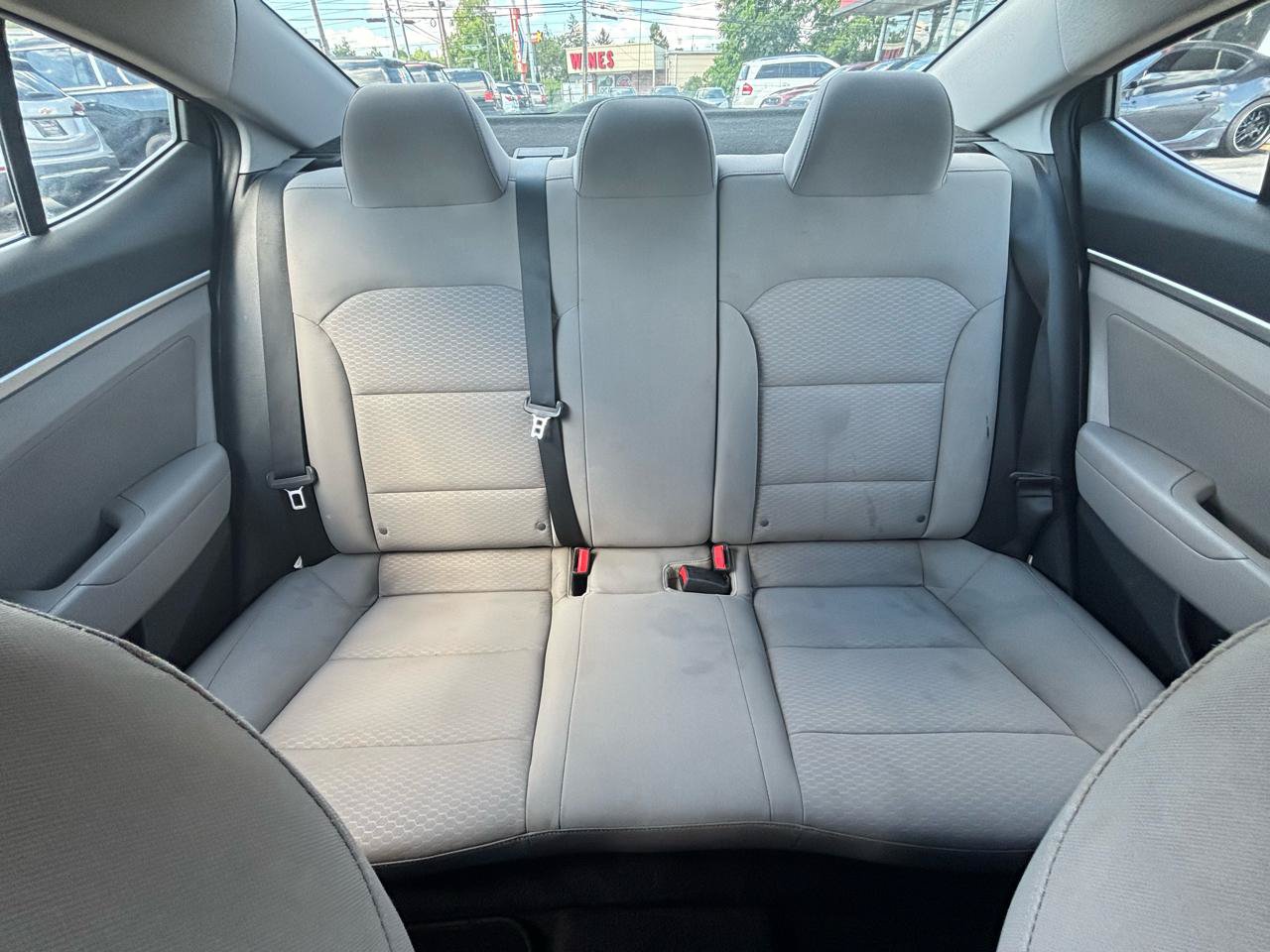 Used 2020 Hyundai Elantra SEL FWD image 17