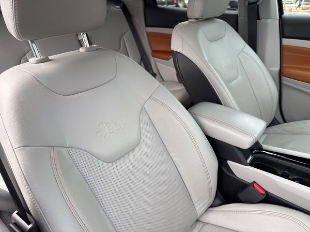 Used 2022 Jeep Compass Limited image 24