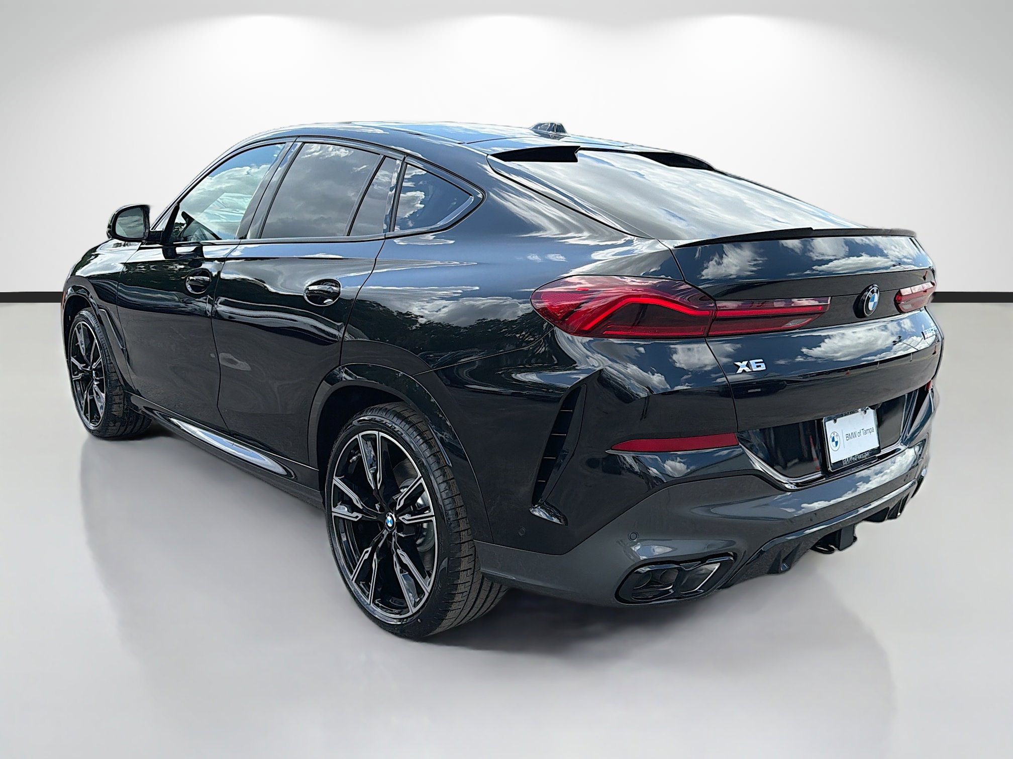 New 2027 BMW X6 M60i AWD/4WD image 5
