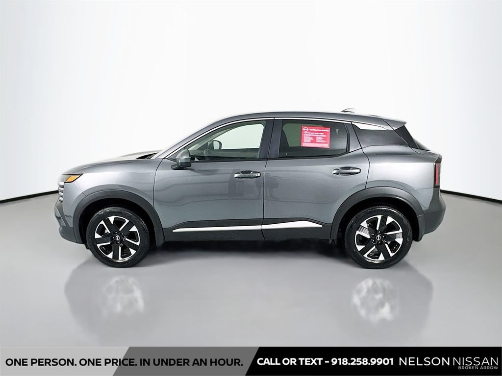 Used 2025 Nissan Kicks SV AWD/4WD image 8