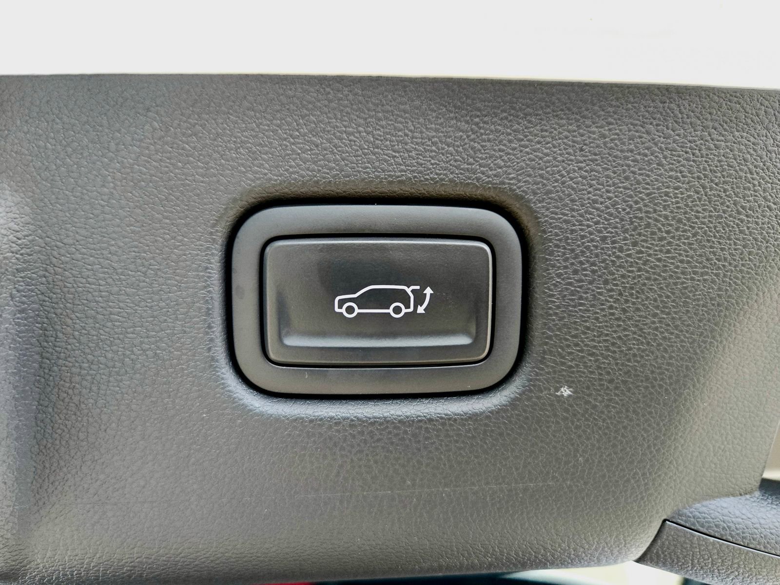 Certified 2024 Hyundai Kona Limited AWD/4WD image 29