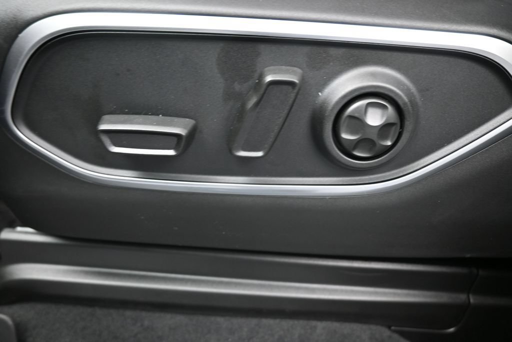 New 2026 Jeep Grand Wagoneer 4WD image 31