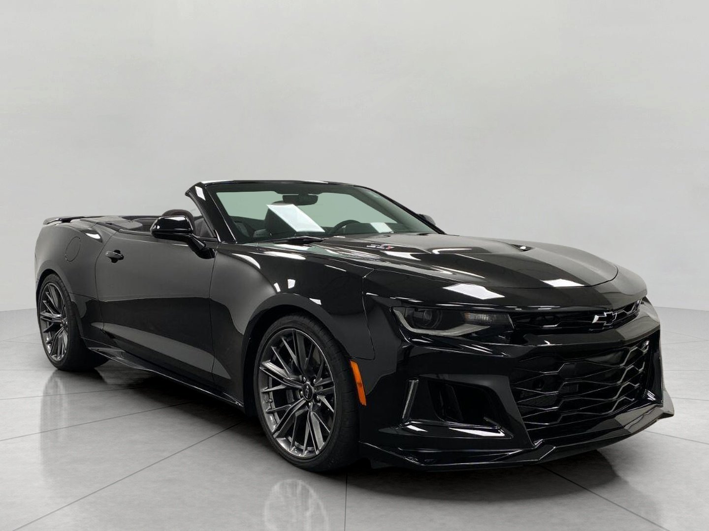Used 2023 Chevrolet Camaro ZL1 RWD image 1