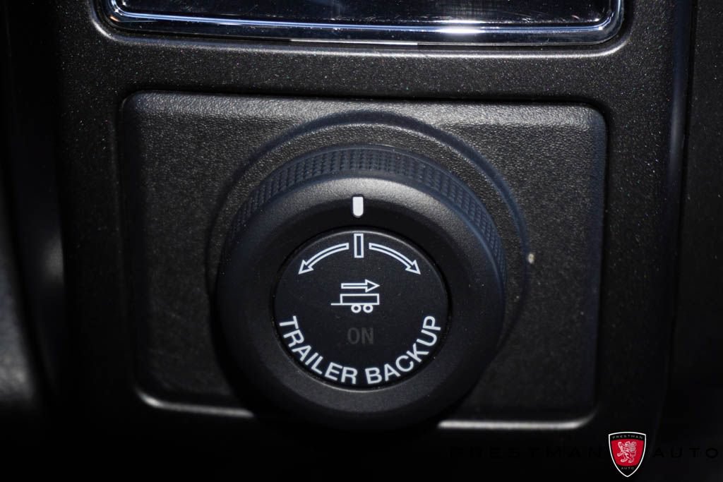 Used 2019 Ford Expedition Limited w/ Equipment Group 303A AWD/4WD image 37