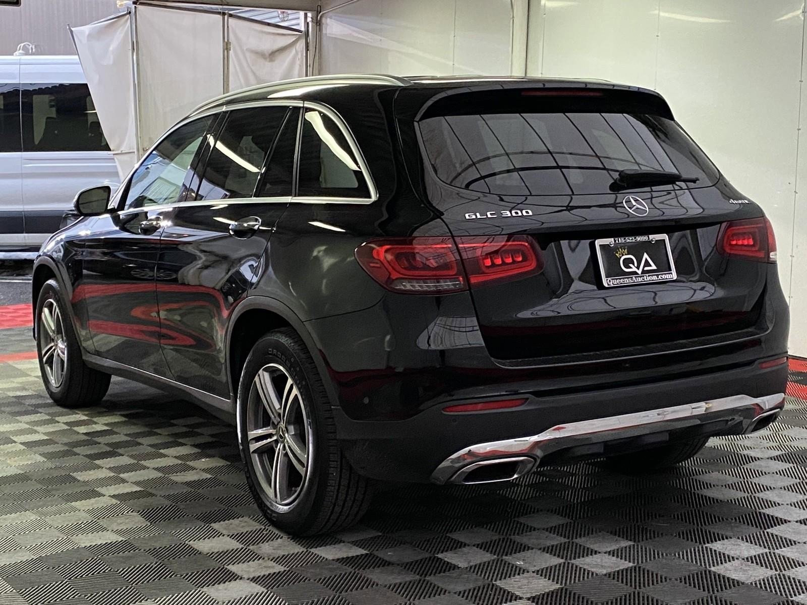 Used 2021 Mercedes-Benz GLC 300 4MATIC image 34