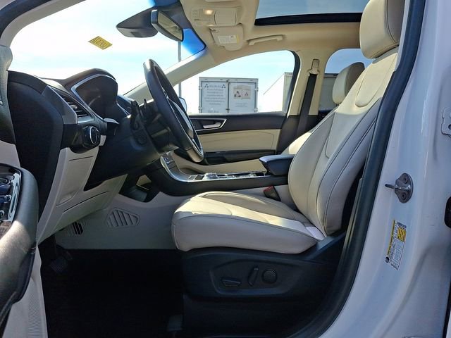 Used 2020 Ford Edge Titanium w/ Equipment Group 301A image 15