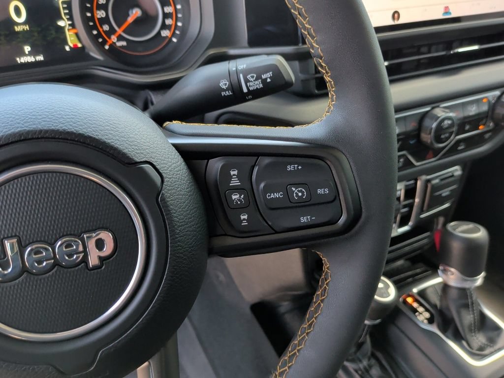 Used 2024 Jeep Gladiator Sport AWD/4WD image 18