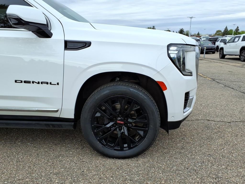 Used 2023 GMC Yukon Denali w/ Denali Reserve Package AWD/4WD image 29