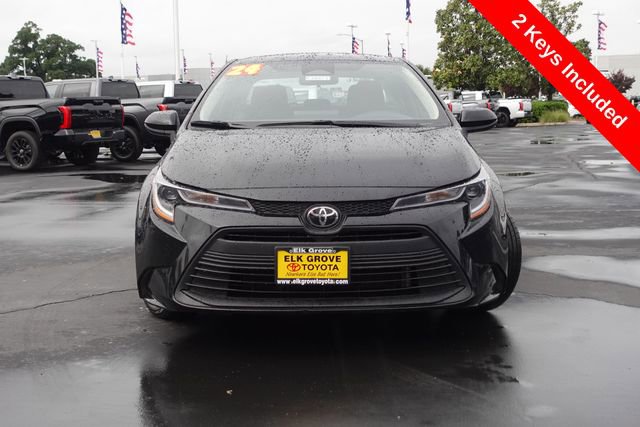 Certified 2024 Toyota Corolla LE FWD image 3