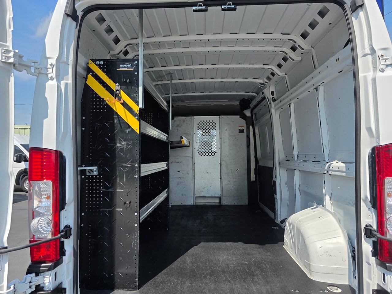 Used 2021 RAM ProMaster 2500 FWD image 10